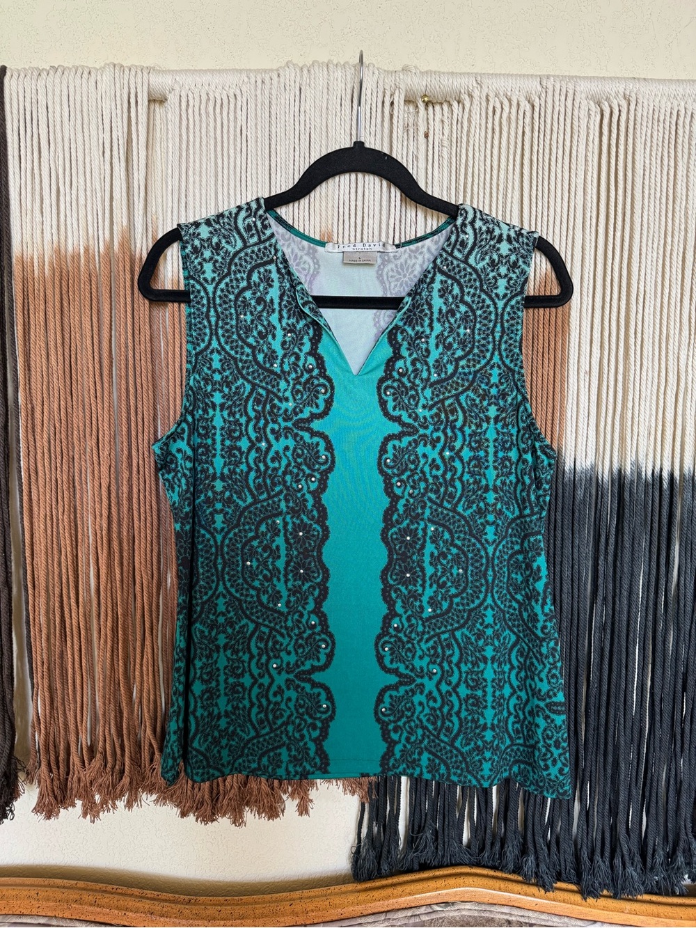 Light ombré teal green + black Fred David tank top blouse